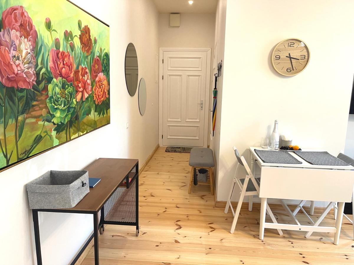 Cozy Home Matisa Apartment, Free Parking, Self Check-In Riga Exterior photo